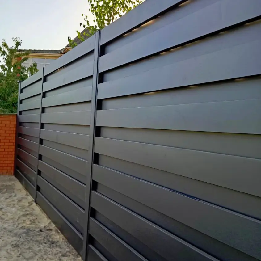 Фото 3 забор ранчо металлопланкен ОСНОВА RAL 9005 Черный матовый шахматка